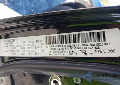 2009 Dodge Ram 1500 Slt/Sport/Trx z USA, uszkodzony, nr VIN 1D3HV18P79S797013